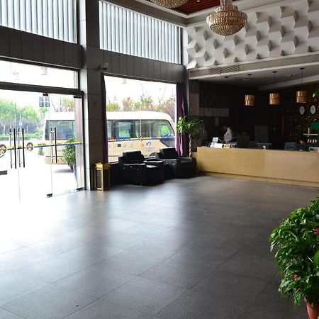 Jingyue 99 Inn Shanghai Pudong Airport Shiwan Branch Exterior photo