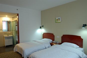 Jingyue 99 Inn Shanghai Pudong Airport Shiwan Branch Exterior photo